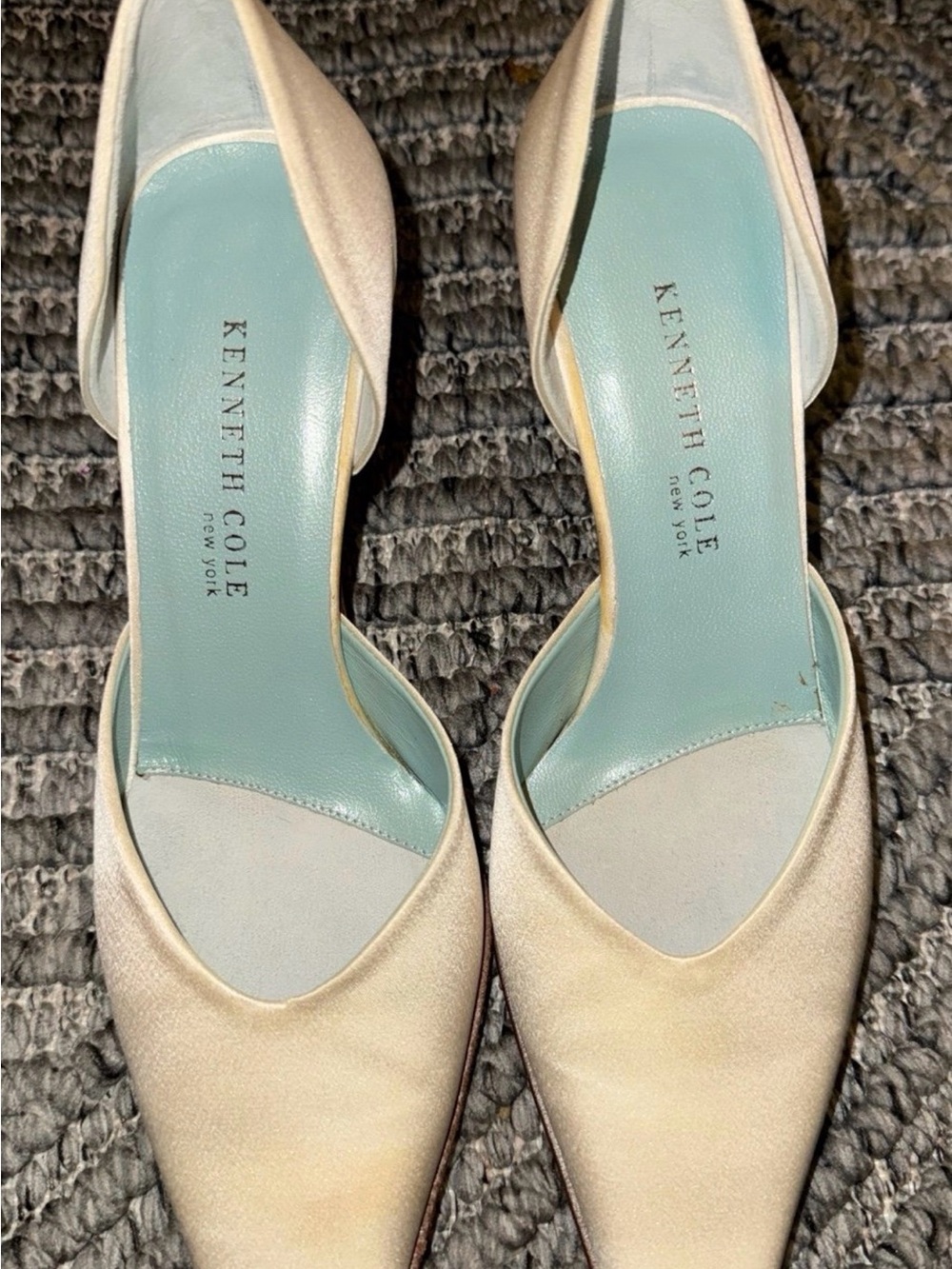 Kenneth Cole Cream Pointed-Toe Slingback Heels with Light Blue Insole
